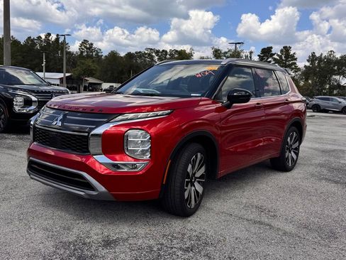 New 2026 Mitsubishi Outlander SEL FWD image 3