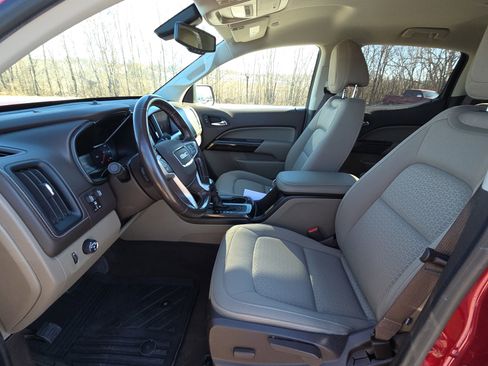 Used 2019 GMC Canyon SLE w/ SLE Convenience Package image 16