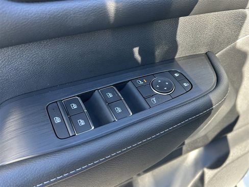 New 2026 Nissan Armada SV image 28