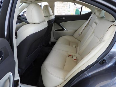 Used 2012 Lexus IS 250 w/ Premium Pkg Value Edition image 33