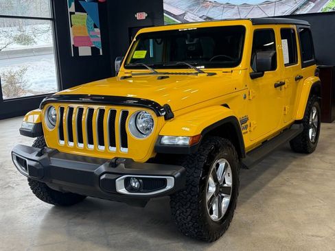 Used 2019 Jeep Wrangler Unlimited Sahara w/ Uconnect 4C Nav & Sound Group image 1