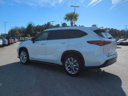 Used 2020 Toyota Highlander Limited image 6