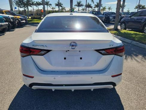 Certified 2021 Nissan Sentra SV image 6