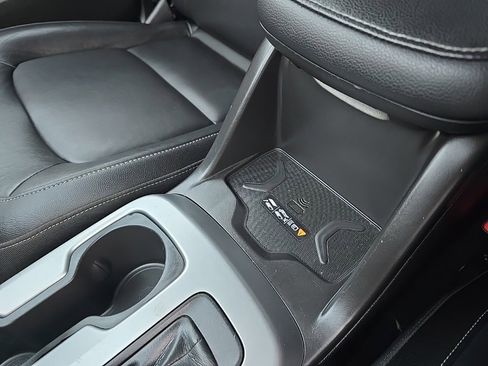 Used 2020 Chevrolet Colorado ZR2 image 18