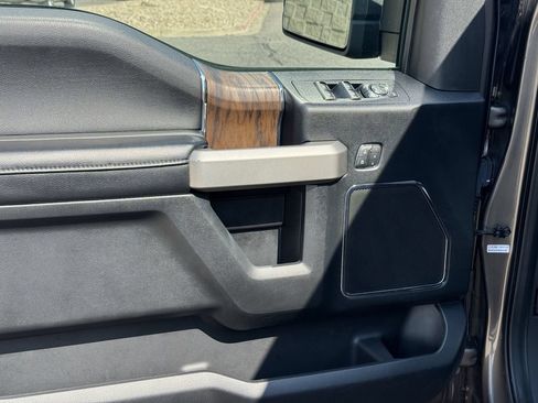 Used 2020 Ford F150 Lariat AWD/4WD image 17
