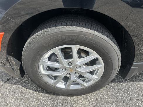 Used 2024 Chevrolet Equinox LT image 17