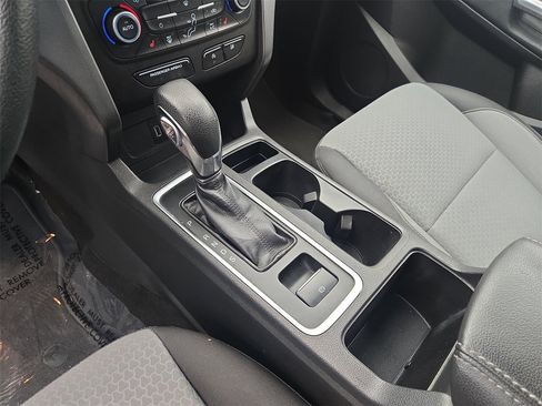 Used 2018 Ford Escape SE image 9