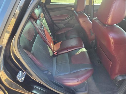 Used 2013 Ford Focus SE FWD image 9