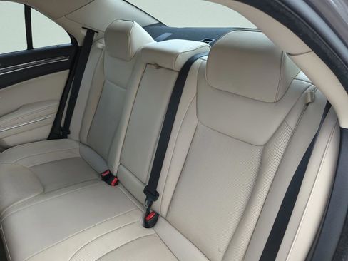 Used 2019 Chrysler 300 Limited RWD image 27