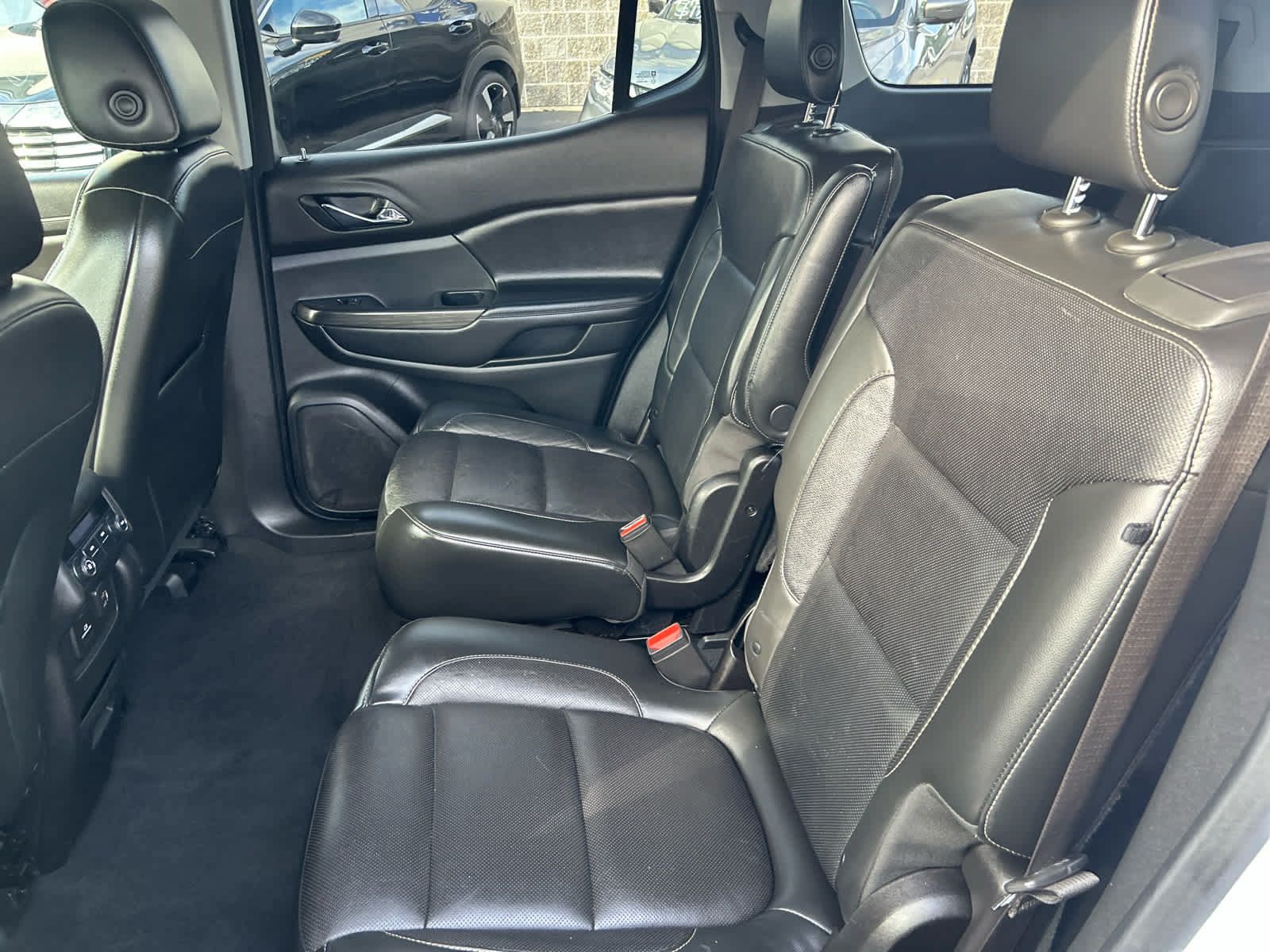 Used 2019 GMC Acadia SLT FWD image 22