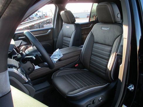 New 2026 GMC Acadia Denali Ultimate image 11