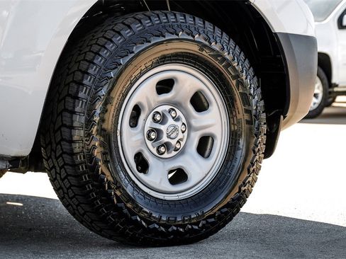 Used 2019 Nissan Frontier S image 51