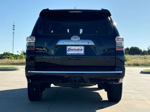 Used 2016 Toyota 4Runner Limited AWD/4WD image 8