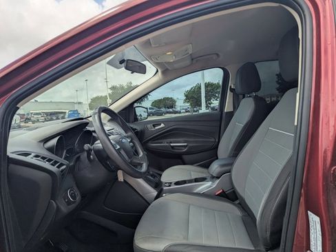 Used 2015 Ford Escape SE image 12
