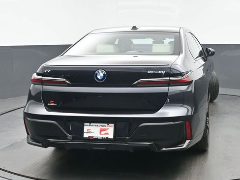 Used 2023 BMW i7 xDrive60 w/ Executive Package 2 image 4