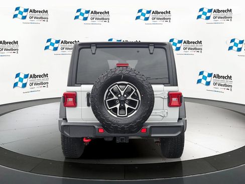 Used 2024 Jeep Wrangler Unlimited Rubicon AWD/4WD image 4