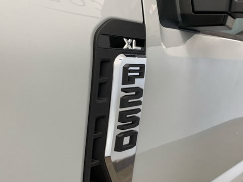 New 2026 Ford F250 XL w/ XL Chrome Package image 8