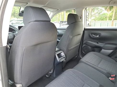 Certified 2023 Honda HR-V LX image 10