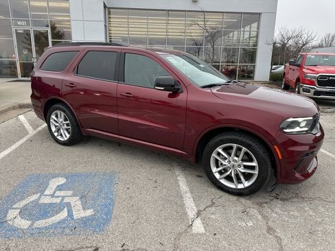 Used 2024 Dodge Durango GT image 33