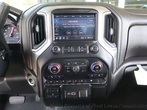 Used 2021 Chevrolet Silverado 1500 LT w/ Max Trailering Package image 28