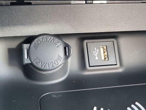 New 2025 Toyota RAV4 XLE image 32