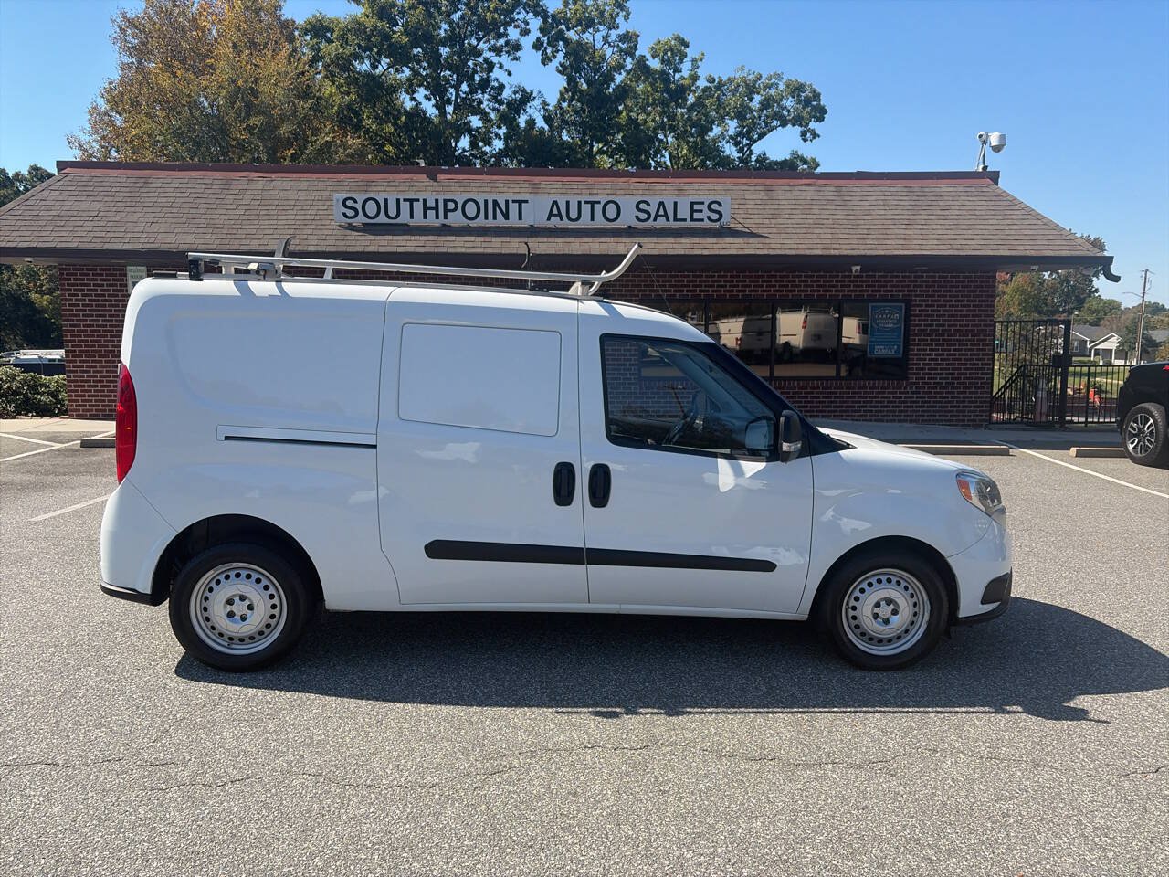 Used 2022 RAM ProMaster City Tradesman FWD image 3