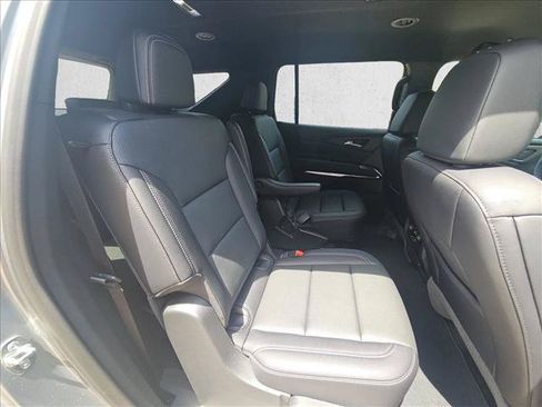 Used 2026 Chevrolet Traverse LT FWD image 20