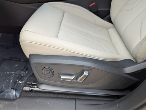 New 2026 Audi Q3 quattro 2.0T AWD/4WD image 19