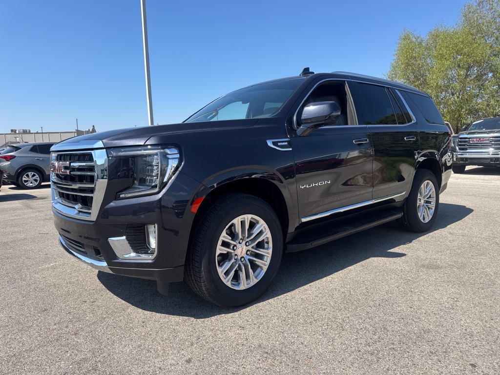 Used 2023 GMC Yukon SLT AWD/4WD image 2