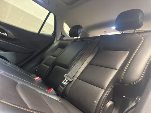 Used 2019 GMC Terrain SLT w/ Preferred Package FWD image 32