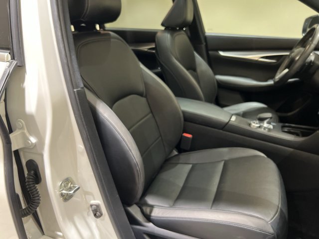 Used 2022 INFINITI QX50 Luxe w/ Appearance Package FWD image 24