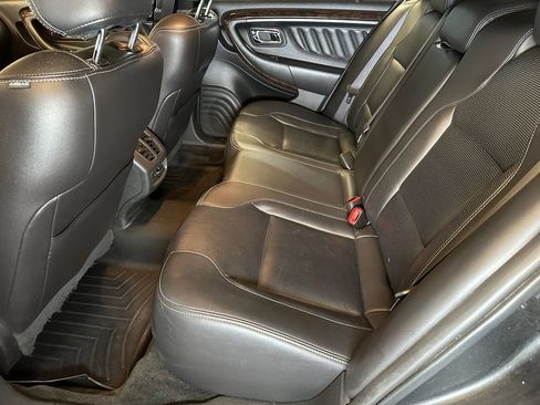 Used 2018 Ford Taurus Limited image 21
