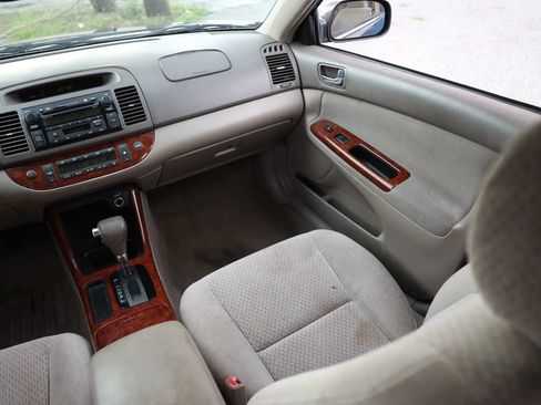 Used 2003 Toyota Camry LE FWD image 14