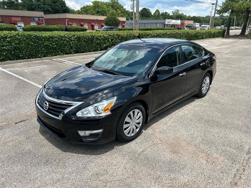 Used 2014 Nissan Altima 2.5 S w/ Display Audio Package image 24