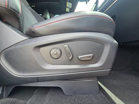 Used 2025 Ford Explorer ST AWD/4WD image 21