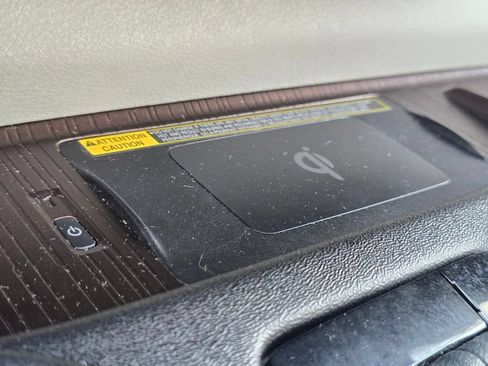 Used 2023 Toyota Sienna XLE w/ XLE Plus Package FWD image 35