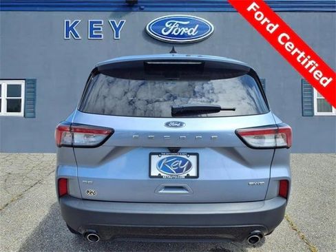 Certified 2022 Ford Escape SE w/ SE Sport Appearance Package image 4