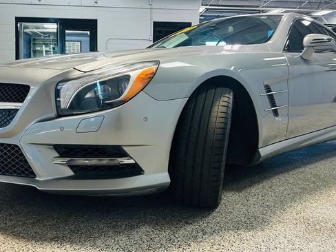 Used 2013 Mercedes-Benz SL 550 image 3