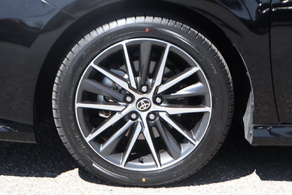 Used 2023 Toyota Camry XLE FWD image 40