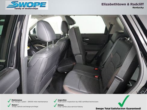 New 2025 Nissan Pathfinder Platinum w/ Cargo Package image 25