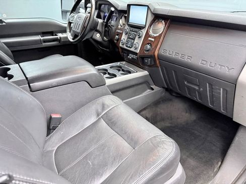 Used 2014 Ford F250 Lariat w/ Lariat Ultimate Package AWD/4WD image 11