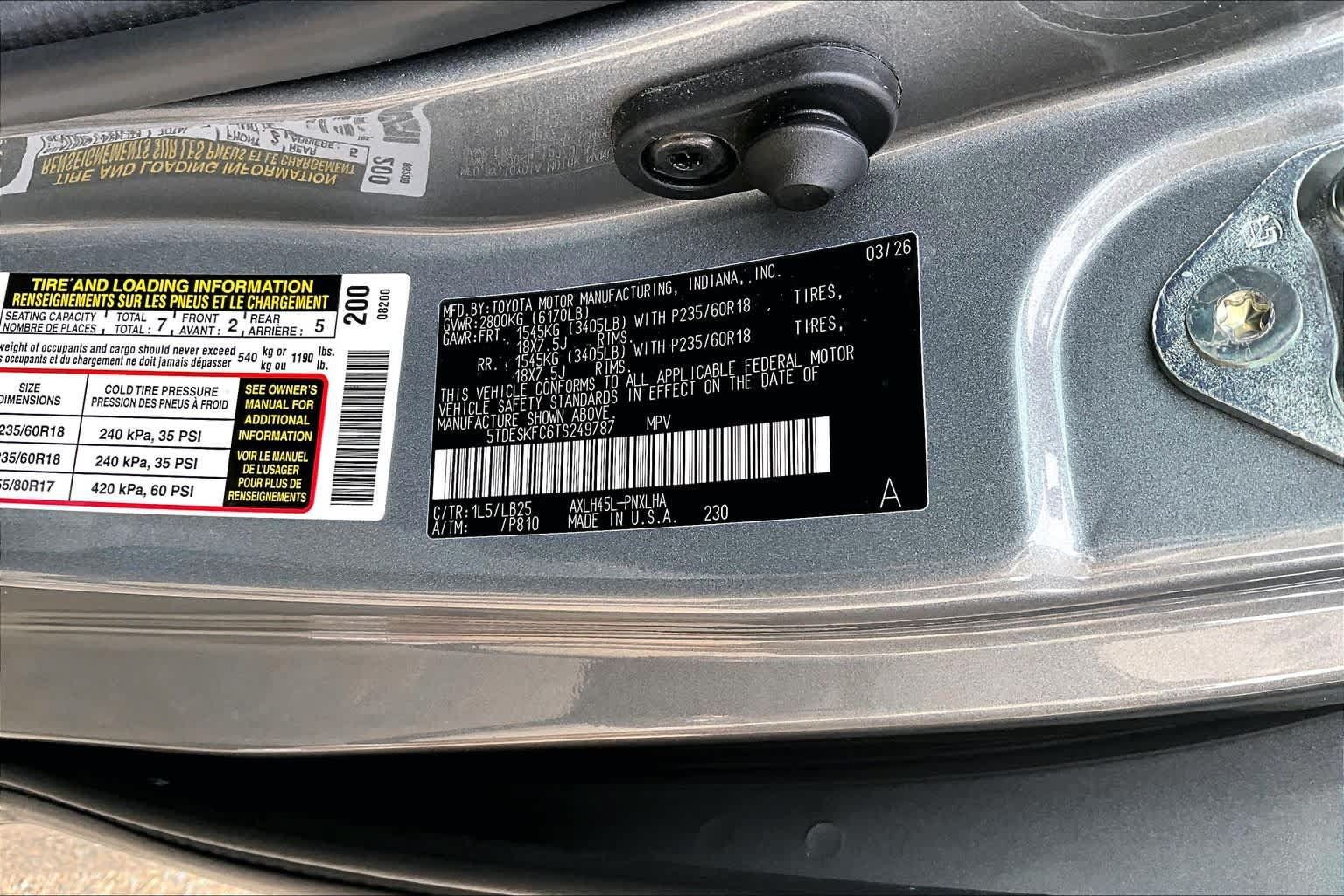 Used 2026 Toyota Sienna Platinum AWD/4WD image 36