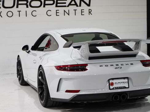 Used 2018 Porsche 911 GT3 RWD image 36