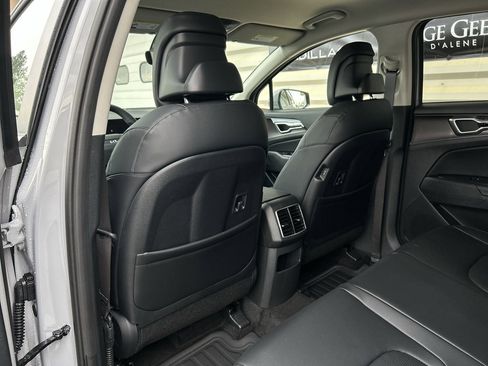 New 2026 Kia Sportage AWD Hybrid image 13