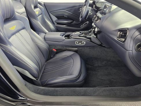 Used 2023 Aston Martin V8 Vantage Roadster RWD image 26
