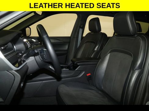 Used 2022 Jeep Grand Cherokee L Laredo AWD/4WD image 3