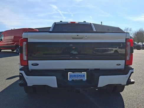 Used 2025 Ford F450 Platinum w/ FX4 Off-Road Package AWD/4WD image 5