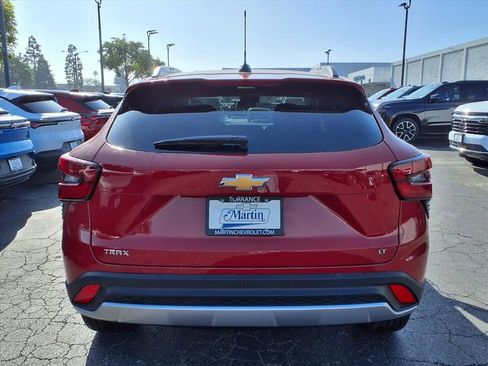 New 2026 Chevrolet Trax LT w/ Driver Confidence Package image 6