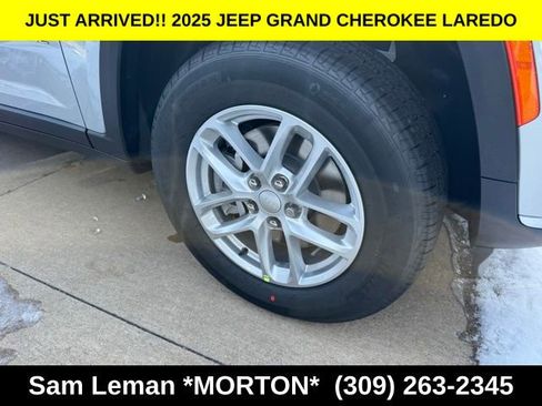 New 2025 Jeep Grand Cherokee L Laredo w/ Luxury Tech Group I image 5