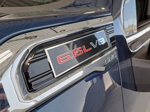 Used 2022 GMC Sierra 2500 SLT w/ SLT Preferred Package AWD/4WD image 27